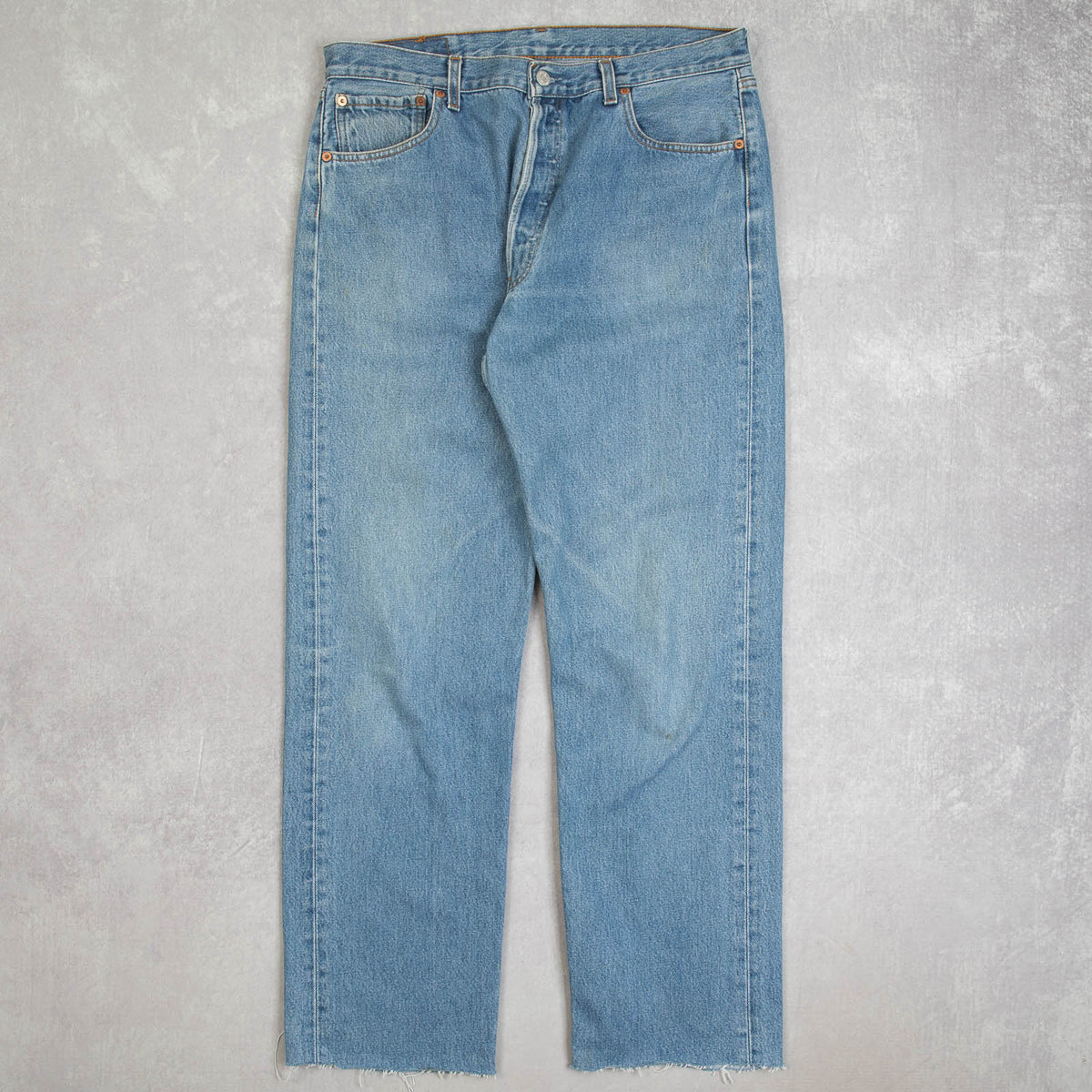 80s Levi’s 501 denim pants W34 L31 MEN'S VINTAGE LEVI'S 501 RELAXED FIT JEANS - W34 X L31 – North