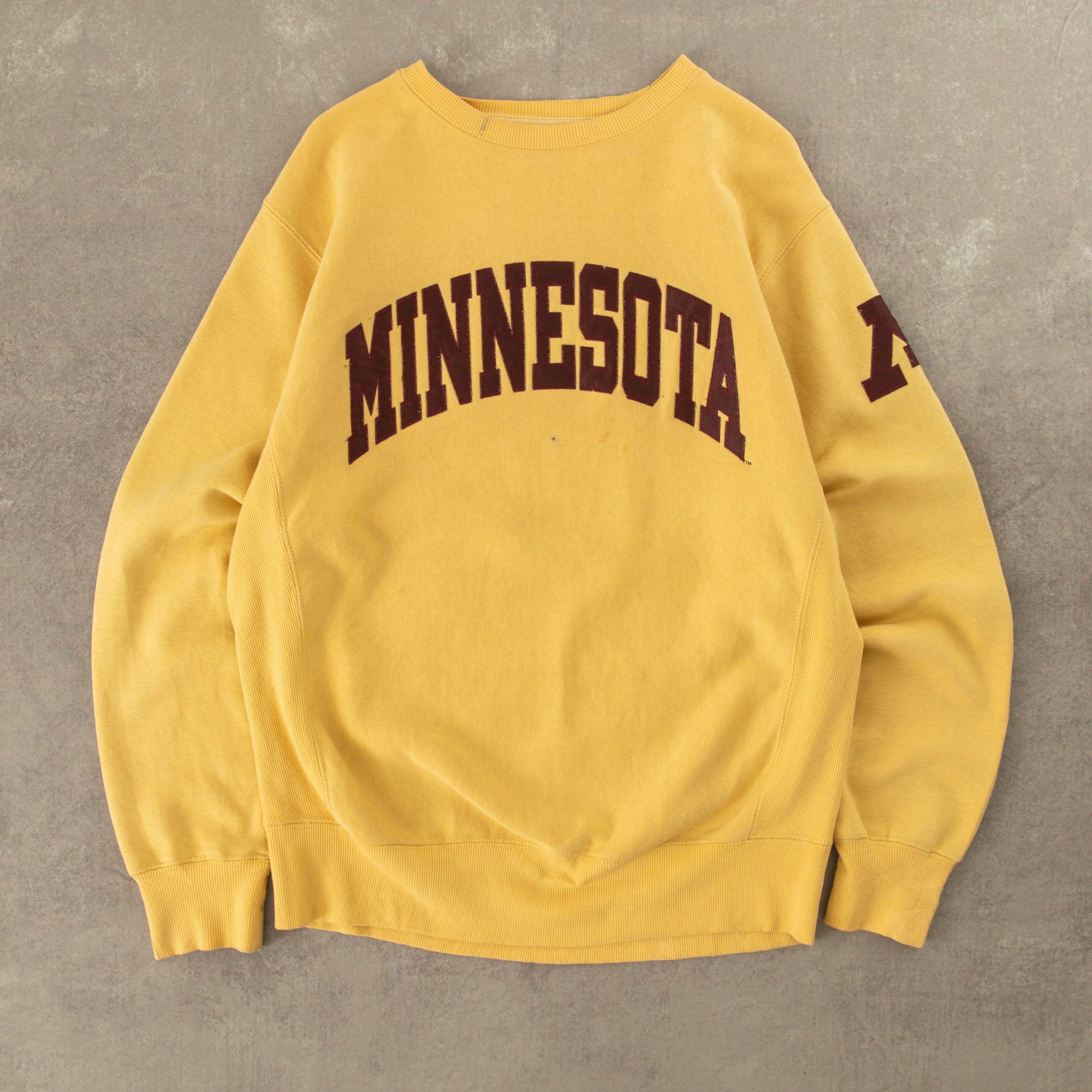 WOMEN S VINTAGE MINNESOTA HEAVYWEIGHT SWEATSHIRT MEDIUM North