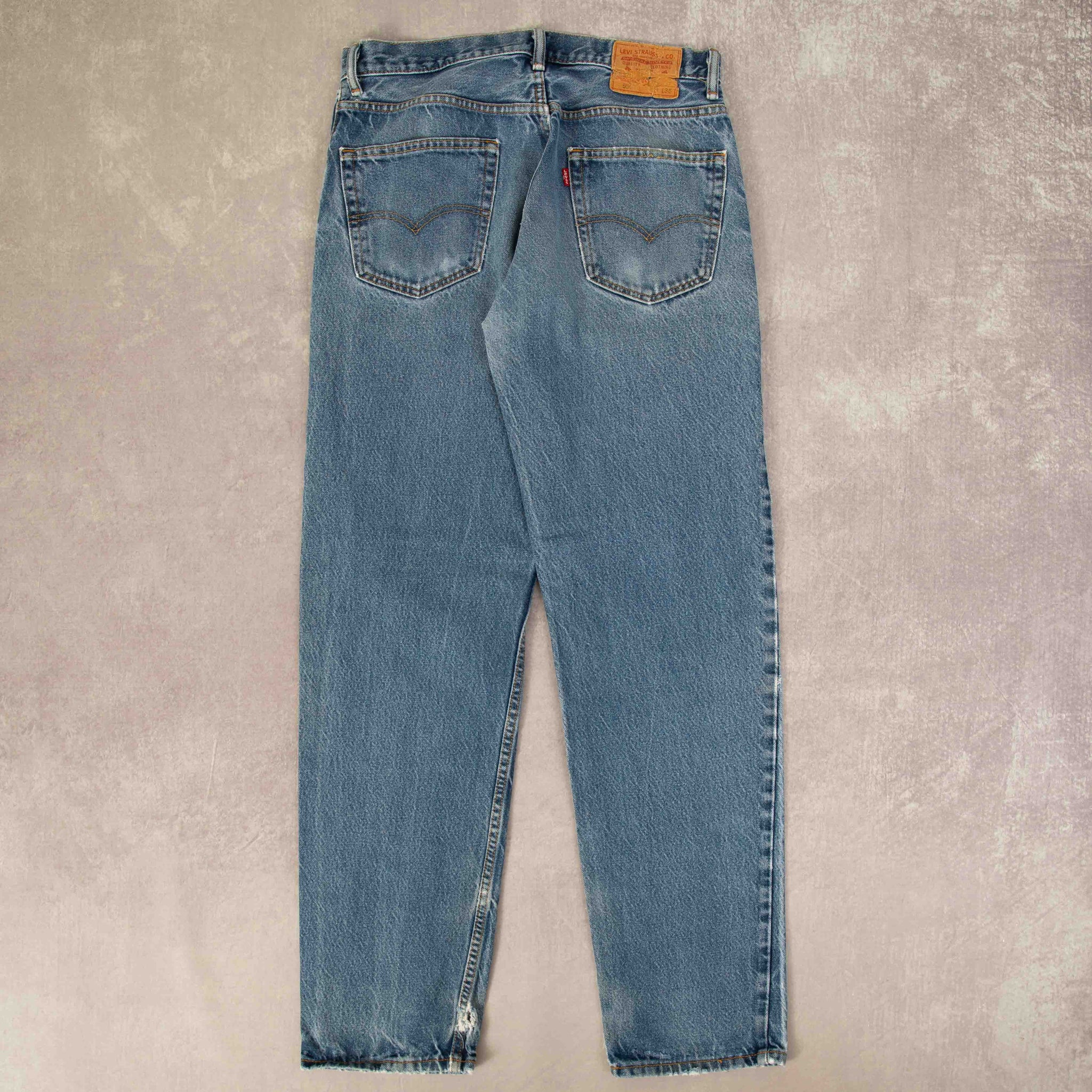 MEN'S VINTAGE LEVI'S 550 RELAXED FIT JEANS - W32 X L35