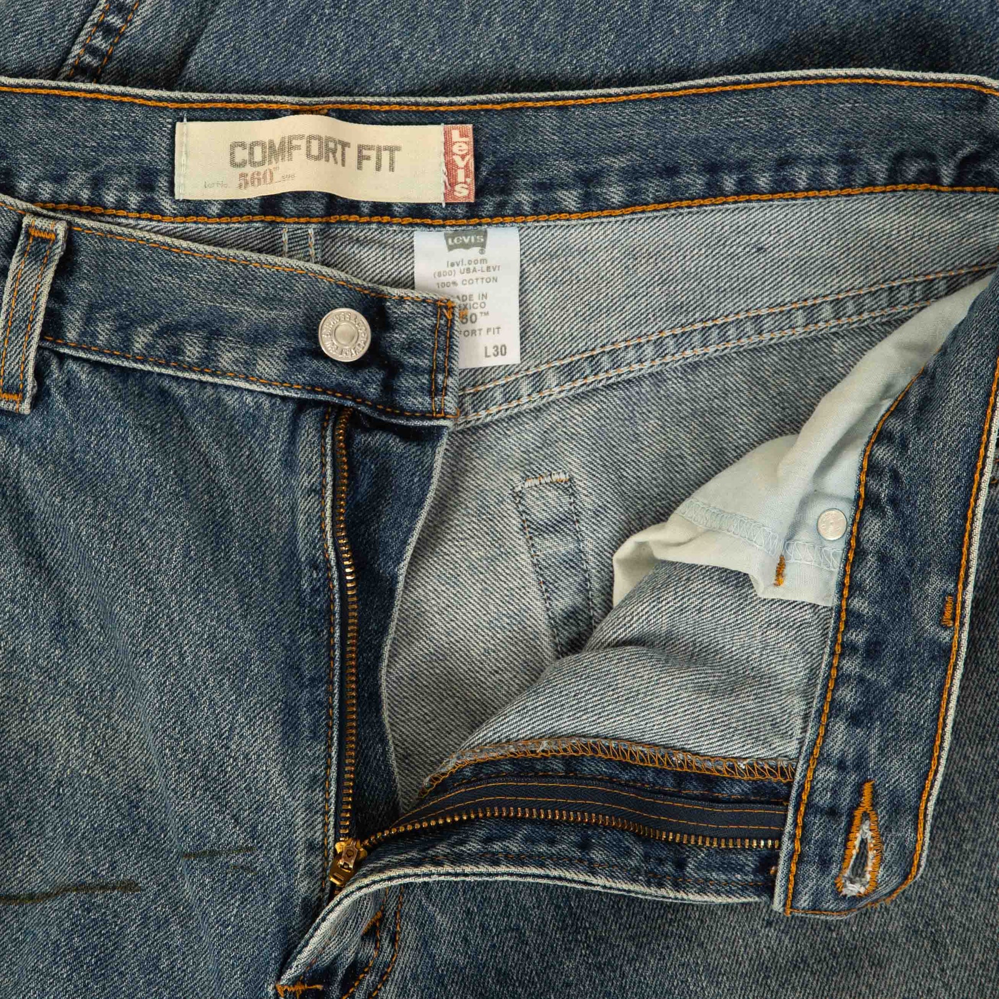 MEN'S VINTAGE LEVI'S 560 RELAXED TAPERED FIT JEANS - W34 X L30