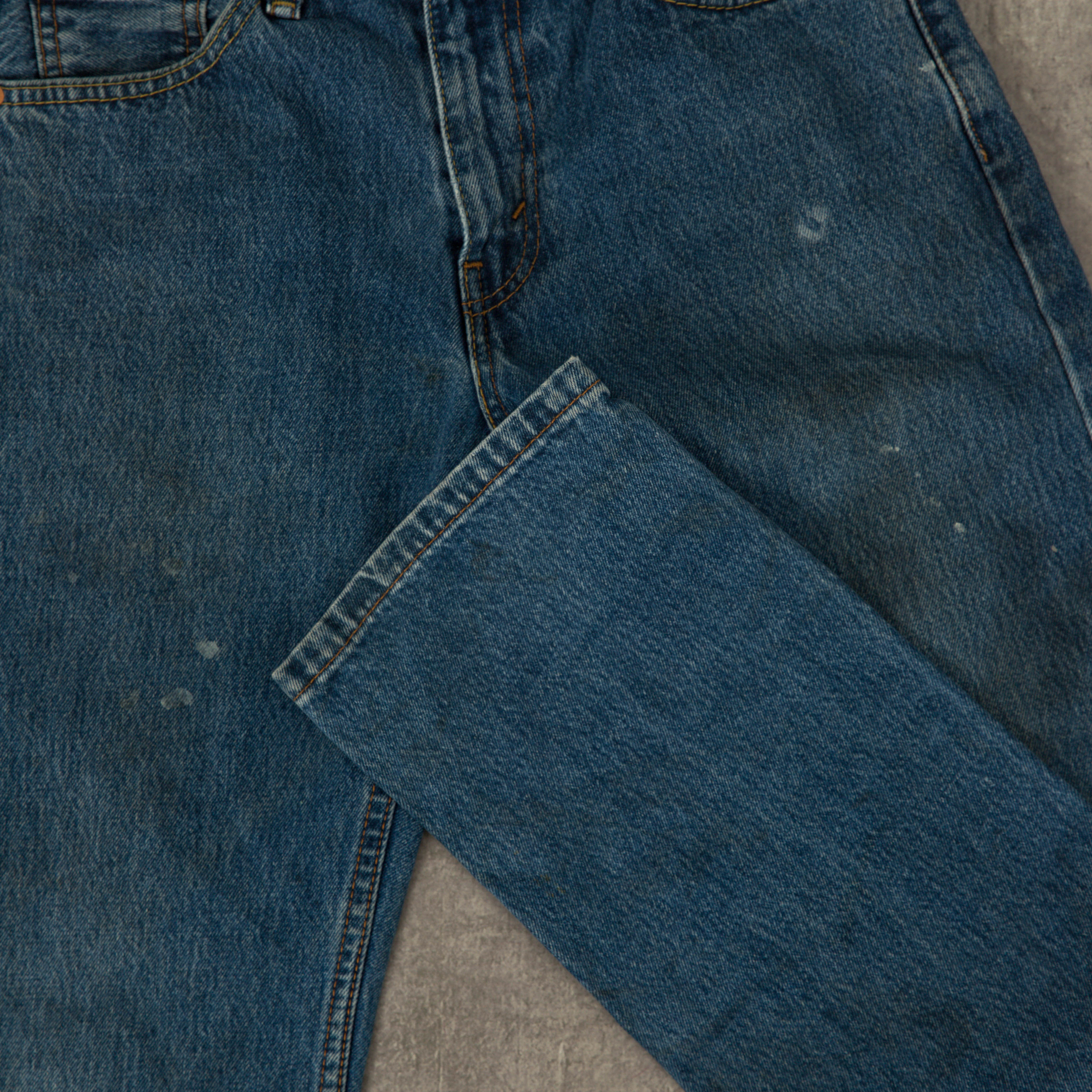 WOMEN S VINTAGE LEVI S 505 RELAXED JEANS W30 X L34 North Workshop