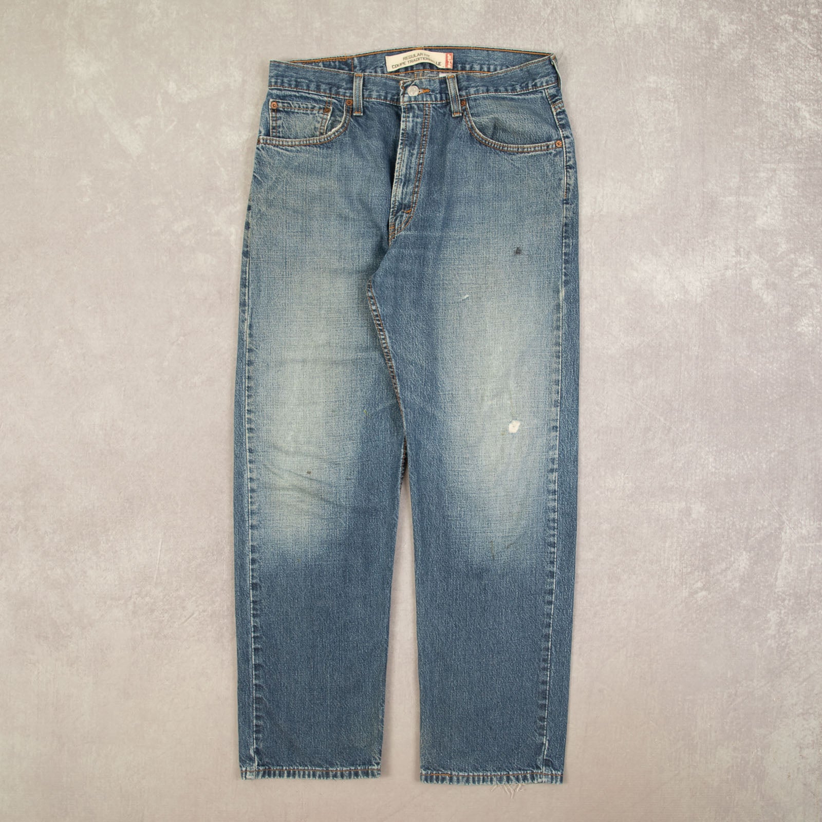 MEN'S VINTAGE 2005 LEVI'S 505 RELAXED FIT JEANS - W32 X L30