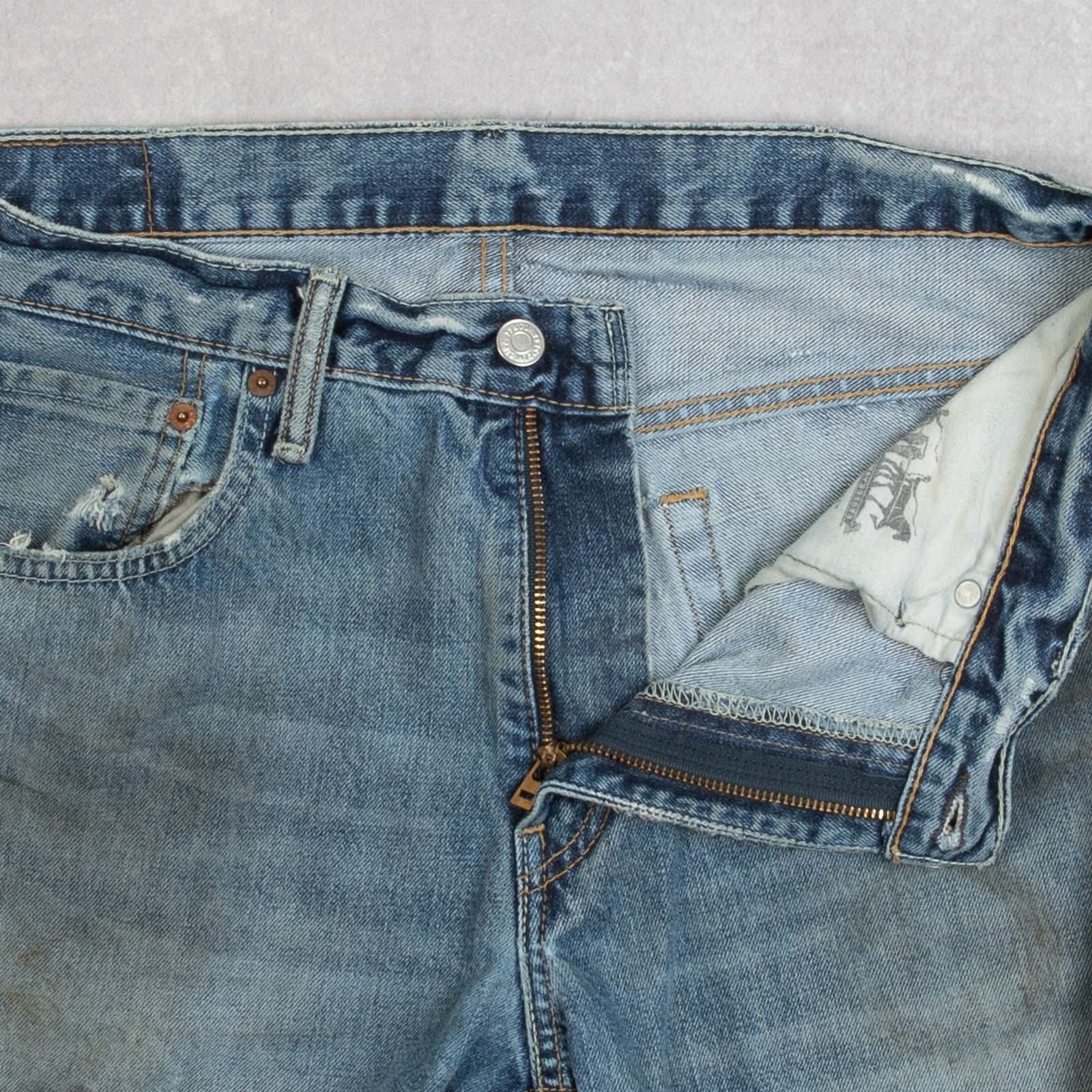 MEN'S VINTAGE LEVI'S 569 RELAXED FIT JEANS - W34 X L28 – North