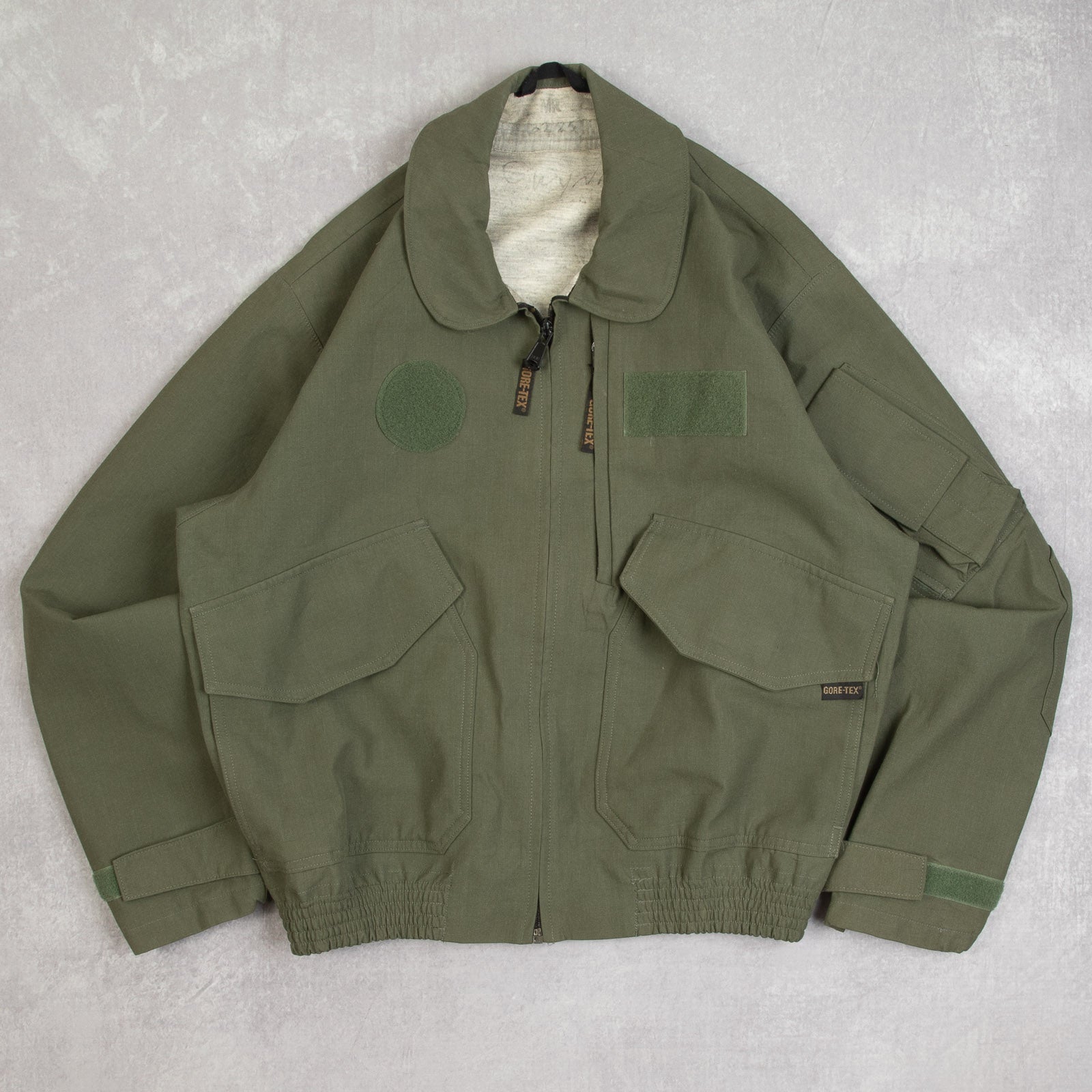 MEN'S VINTAGE 1990S GORE-TEX UTILITY MILITARY BOMBER JACKET