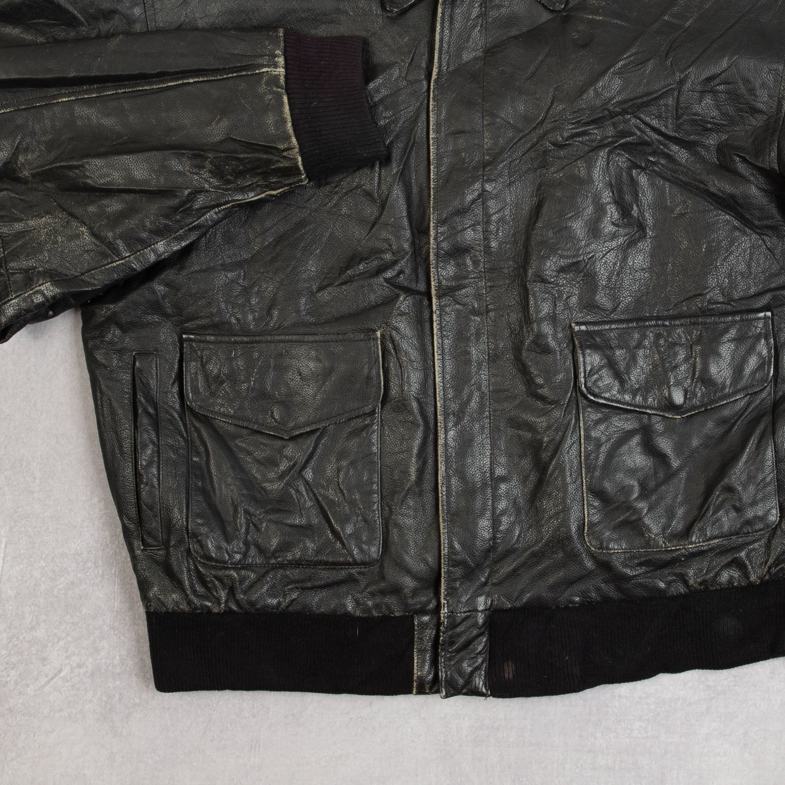 【90s vintage】 A-2 flight leather jacket MEN'S VINTAGE 1990S A-2 LEATHER FLIGHT JACKET - X-LARGE – North