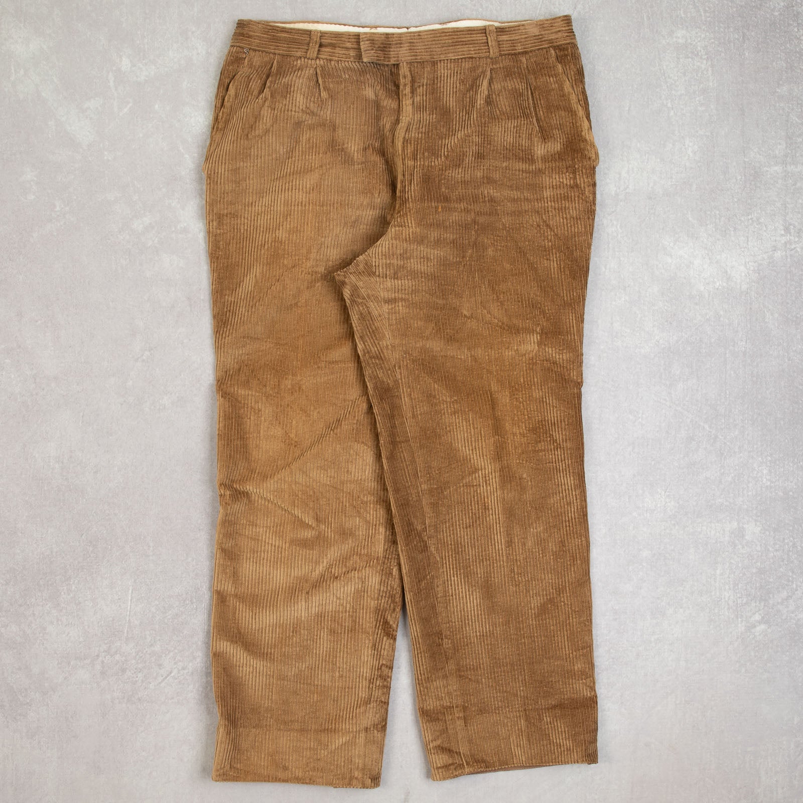 MEN'S VINTAGE JUMBO CORD TROUSERS - W33 X L26 – North Workshop